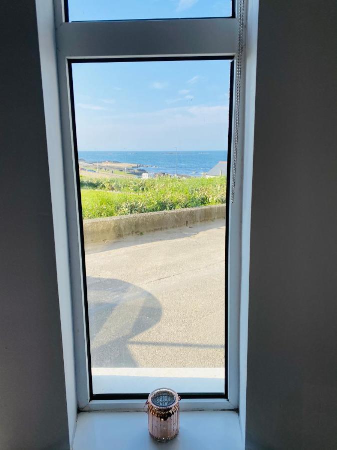 Port Pour Deux Lägenhet Portrush Exteriör bild