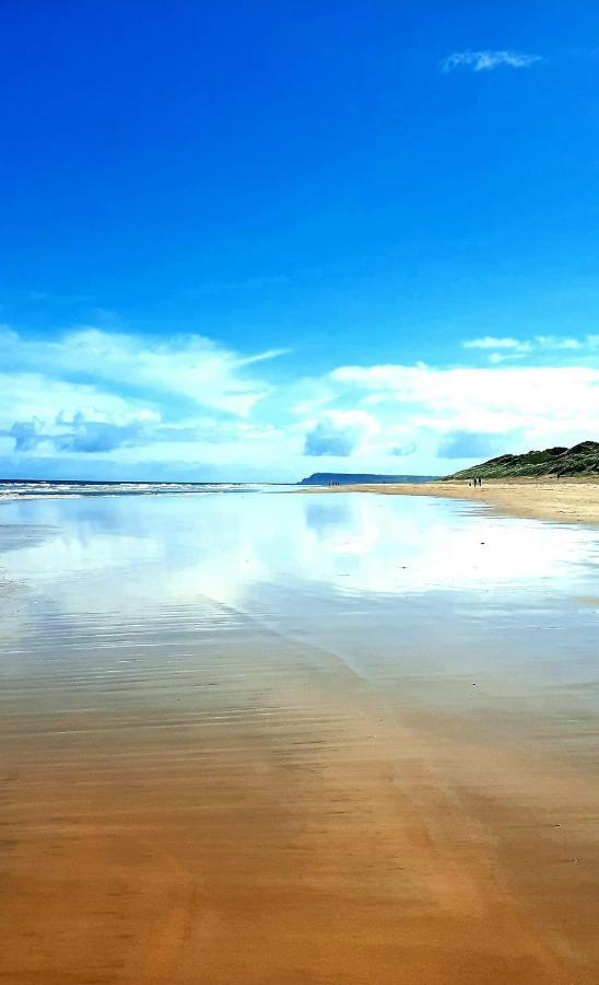 Port Pour Deux Lägenhet Portrush Exteriör bild